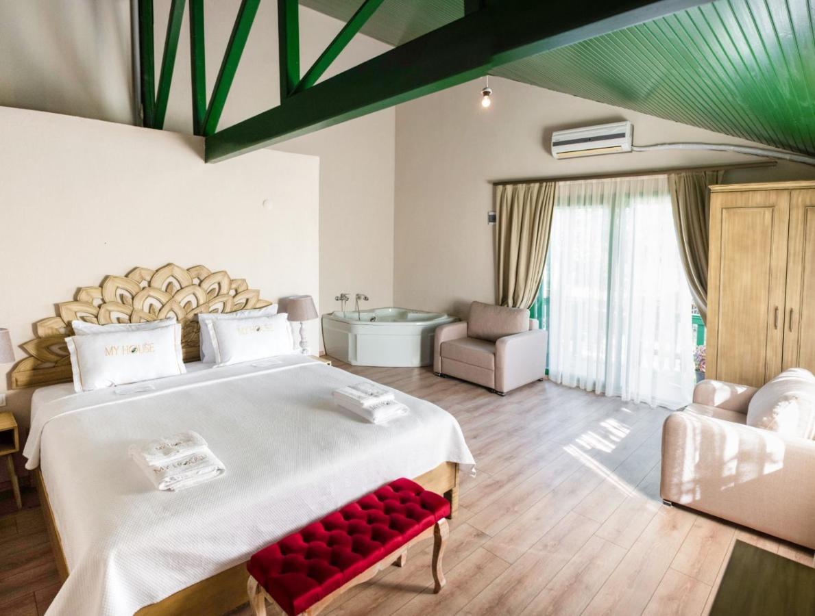 Отель My House Urla Измир Экстерьер фото